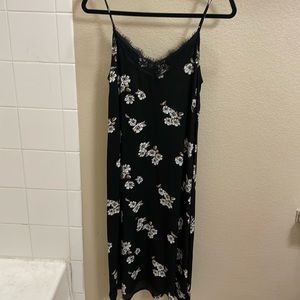 Black Floral Shift Dress